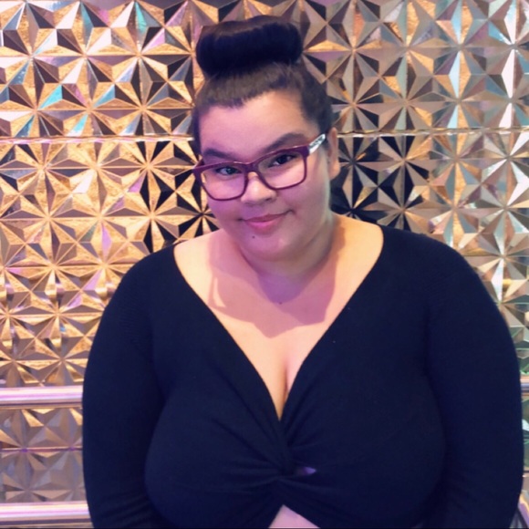 Meet your Posher, Brenley - Picture 1 of 1